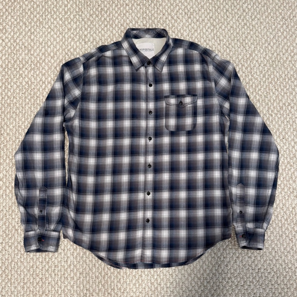 Aeropostale Blue and White Casual Button Down Shirt
